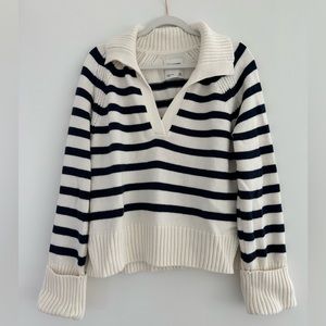 Abercrombie & Fitch navy and white striped sweater, size medium